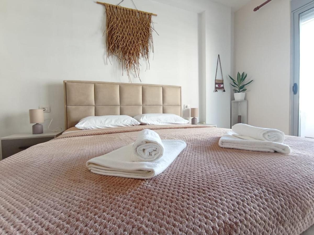 Trea Accomodations - Port Side Vlore Bagian luar foto
